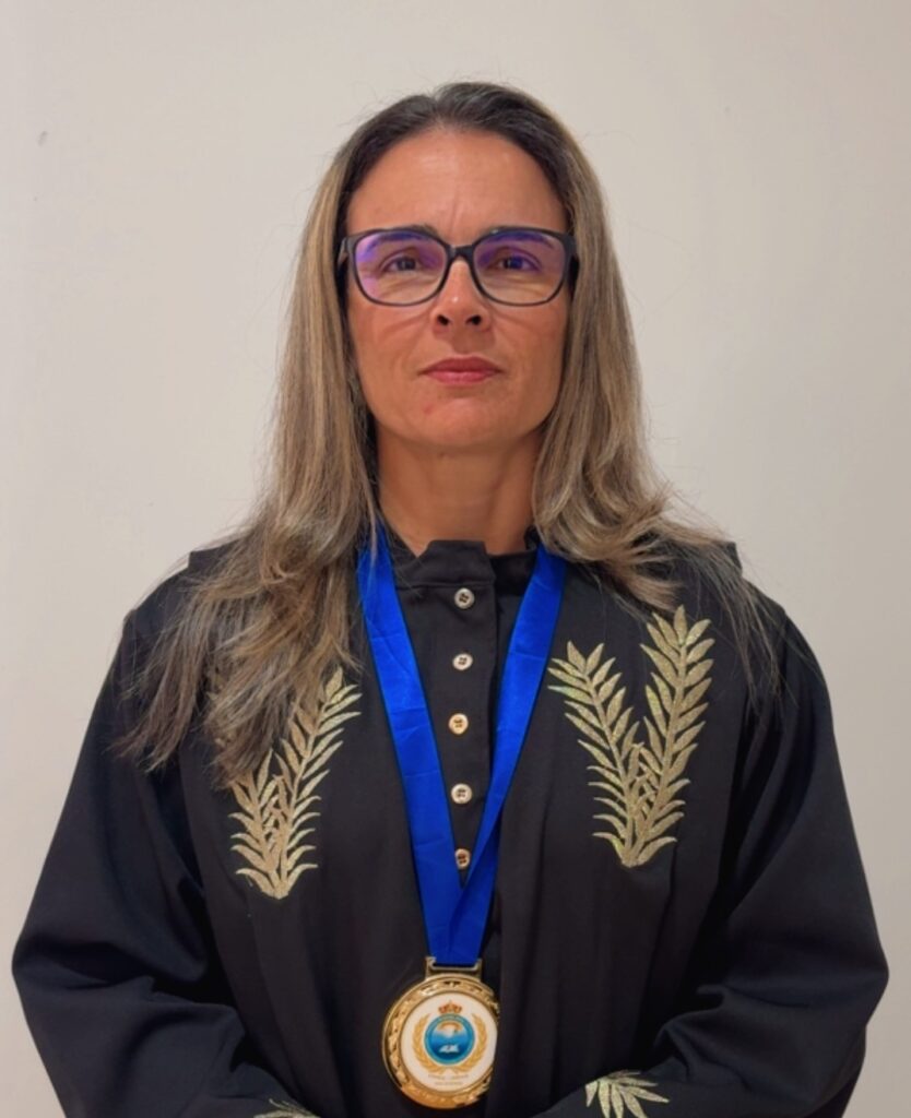 Luciana A. Costa